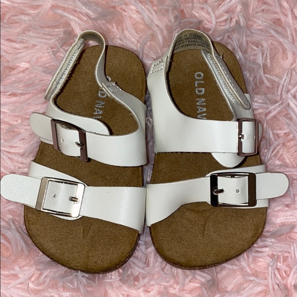 Babygirl Old Navy sandal